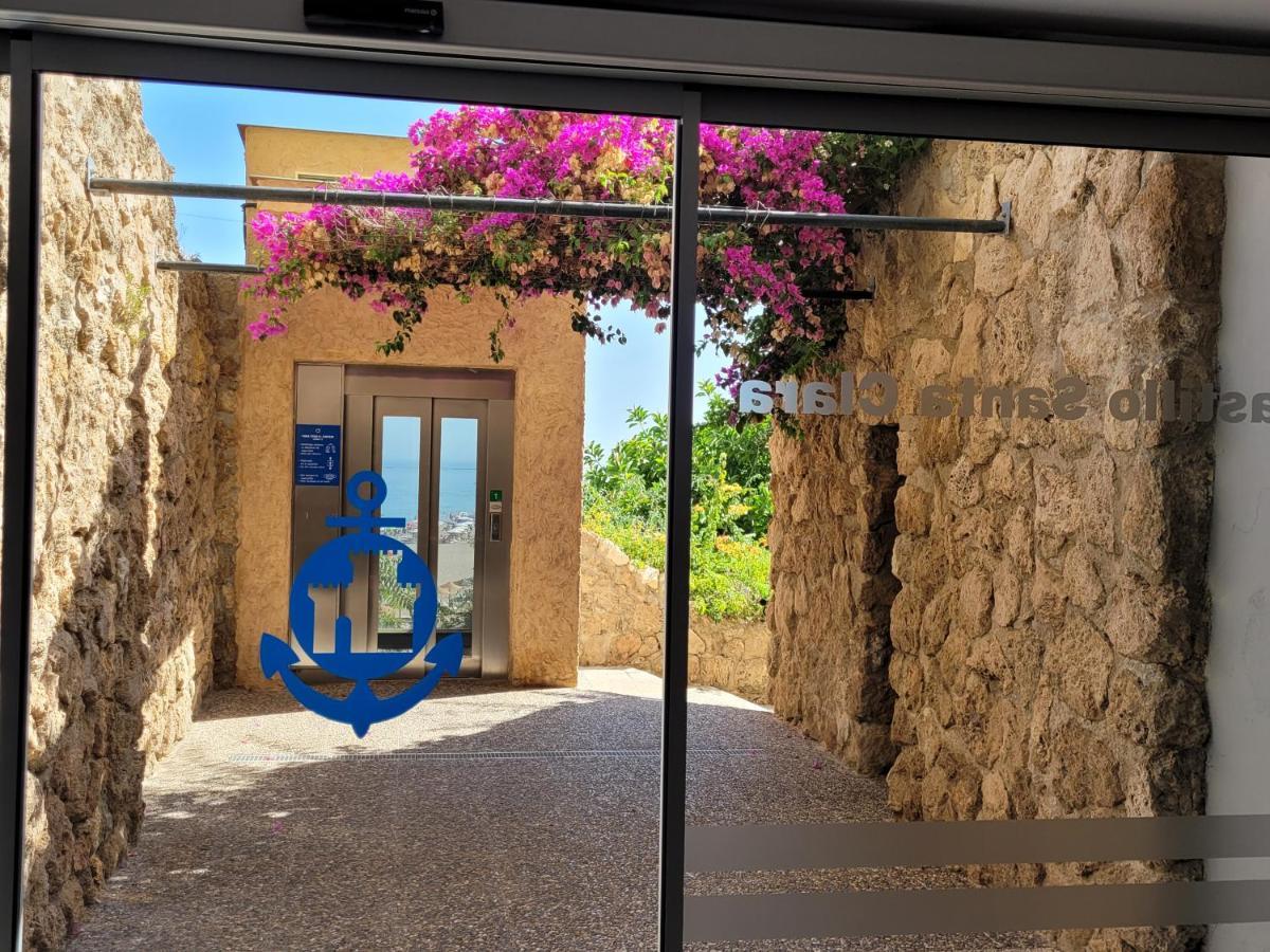 Castillo De Santa Clara Luxury 토레몰리노스 외부 사진